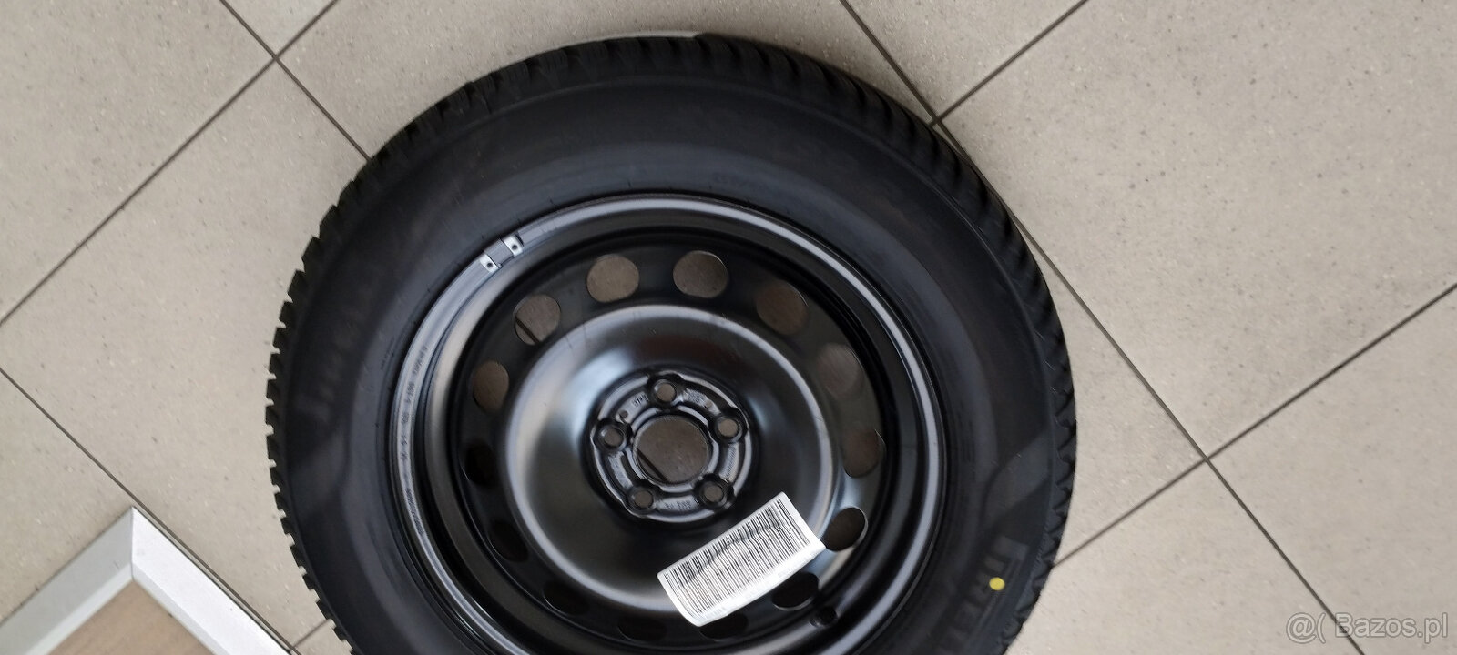 NOWE - 205/60 R16 96H Komplet fabrycznie nowych kół zimowych