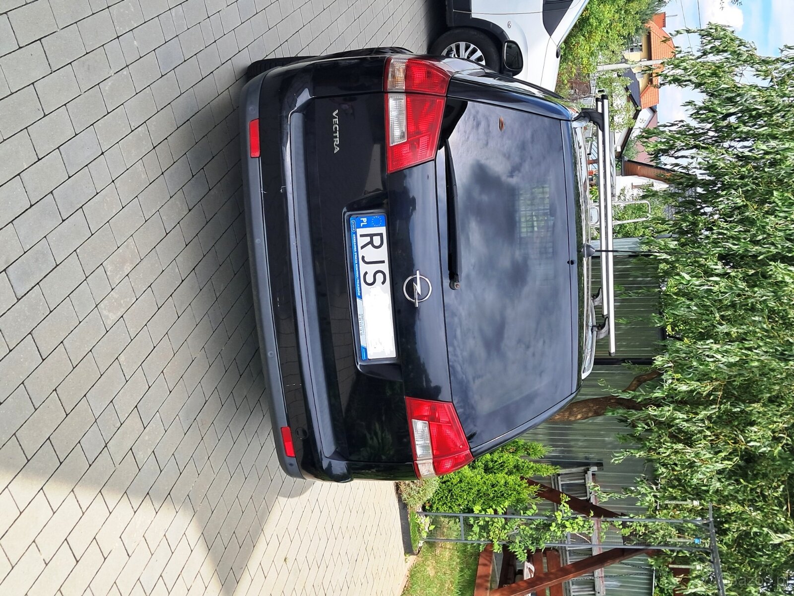 ZADBANY OPEL Vectra 1,9 Kombi