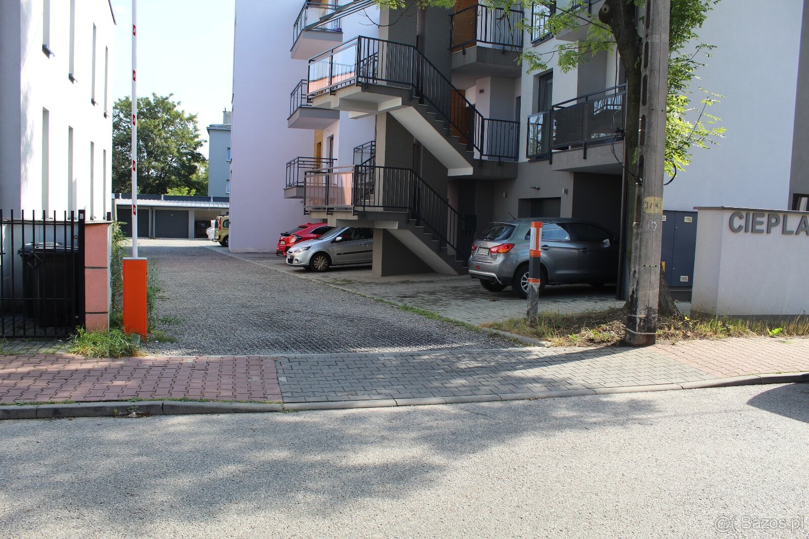 Wynajmę garaż w centrum ul. Cieplaka 3 Super Lokalizacja