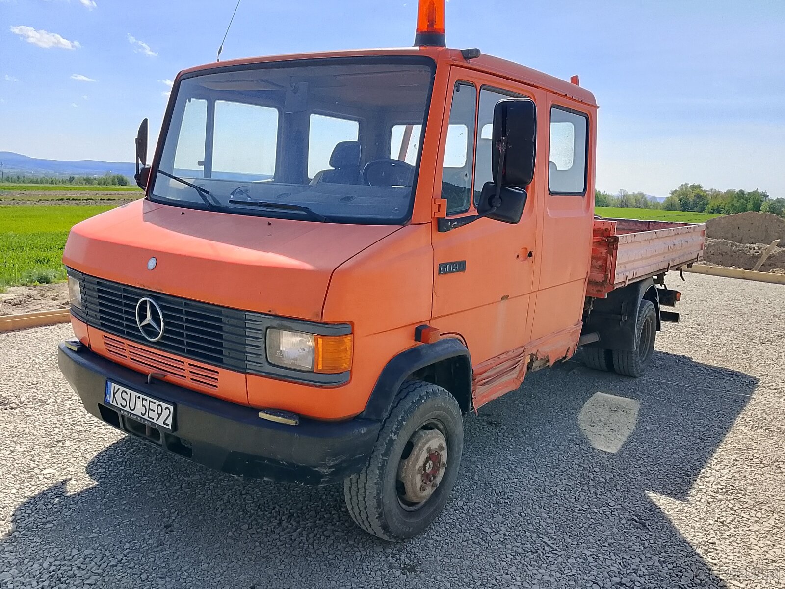 Mercedes 609 wywrotka 3 strony dmc3 5t s