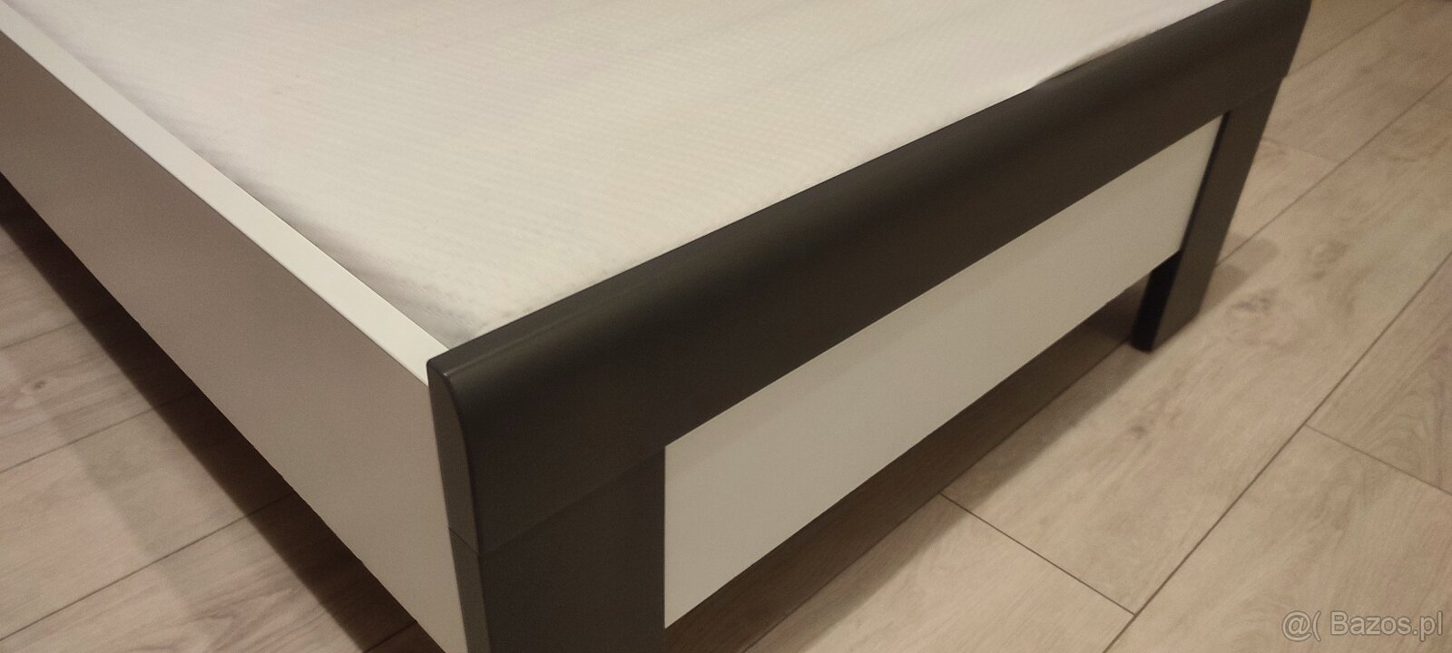 Sprzedam łóżko Forte 90x200