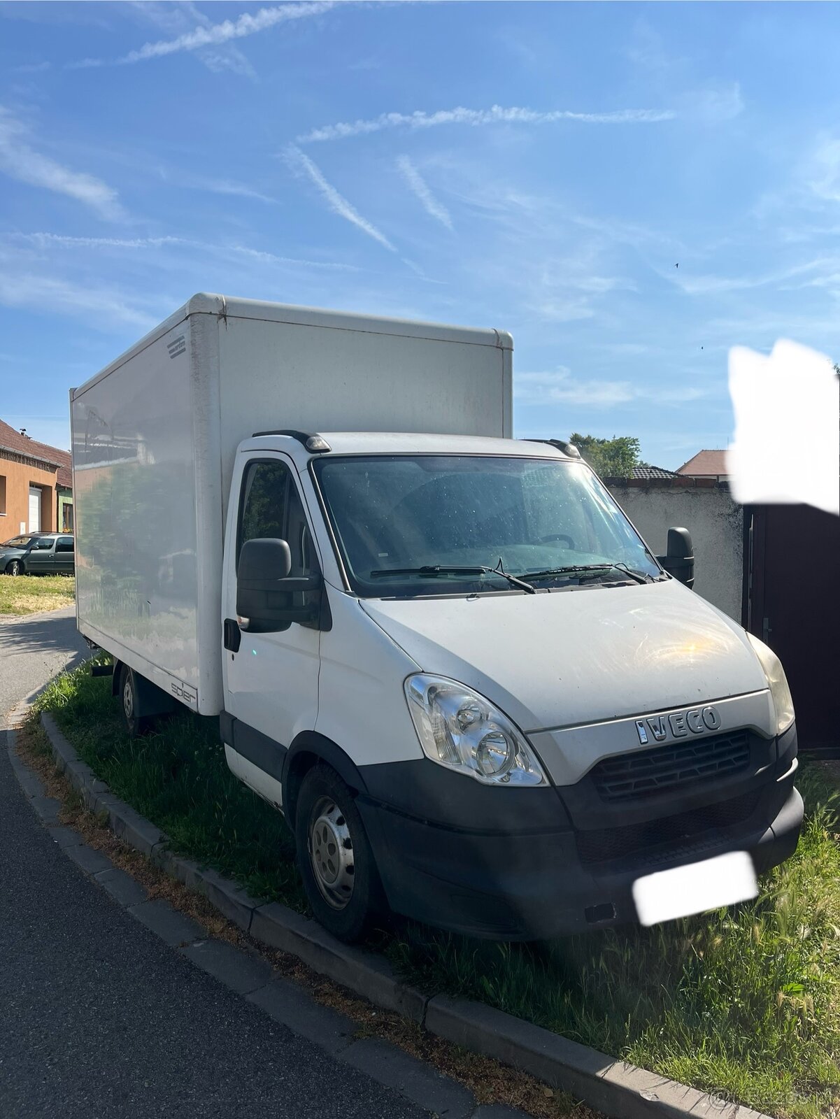 Iveco DAILY 2.3 35S13 - platforma hydrauliczna