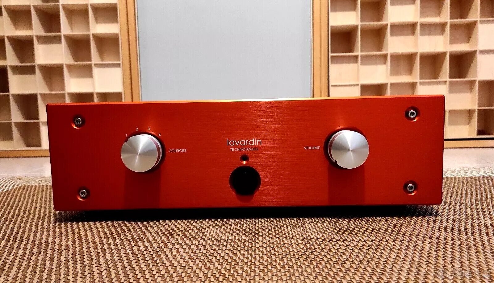 LAVARDIN IT-15 ( Price : 2200 EUR )