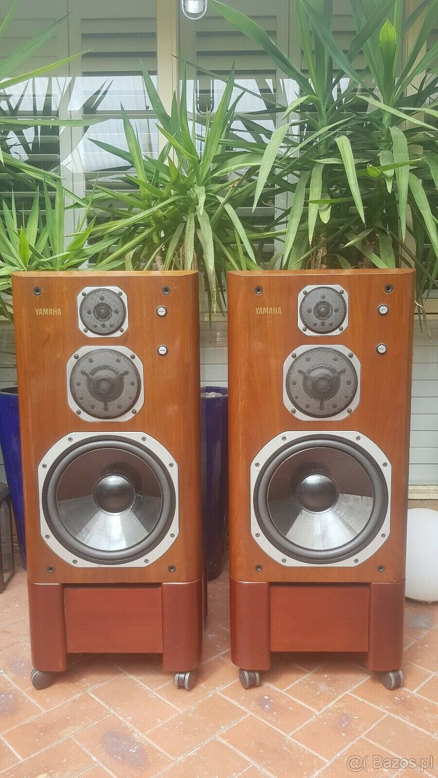 Yamaha NS-2000 - 3.000 EURO