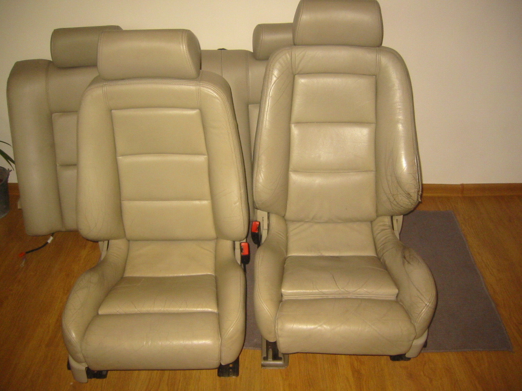 AUDI A8,S8 D2 - fotele RECARO