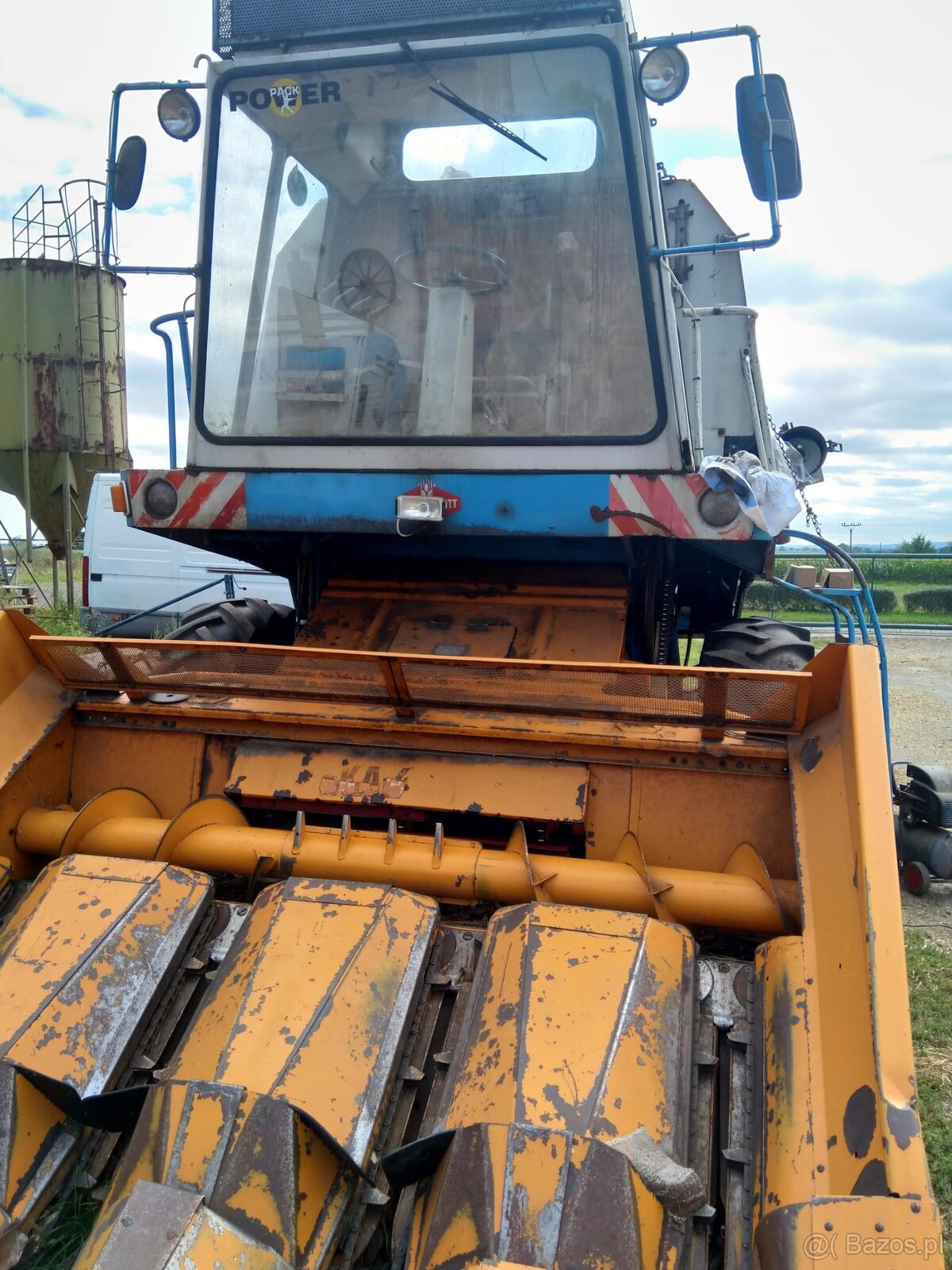 E 512, kukuřičná výbava