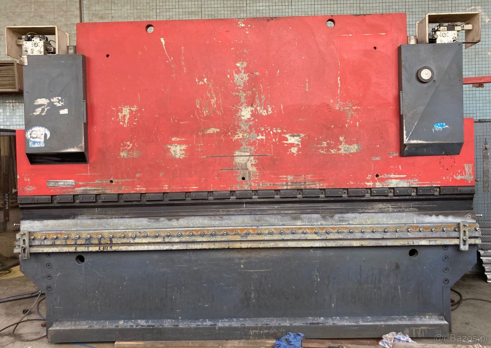 Prasa krawędziowa HOL 200/4050