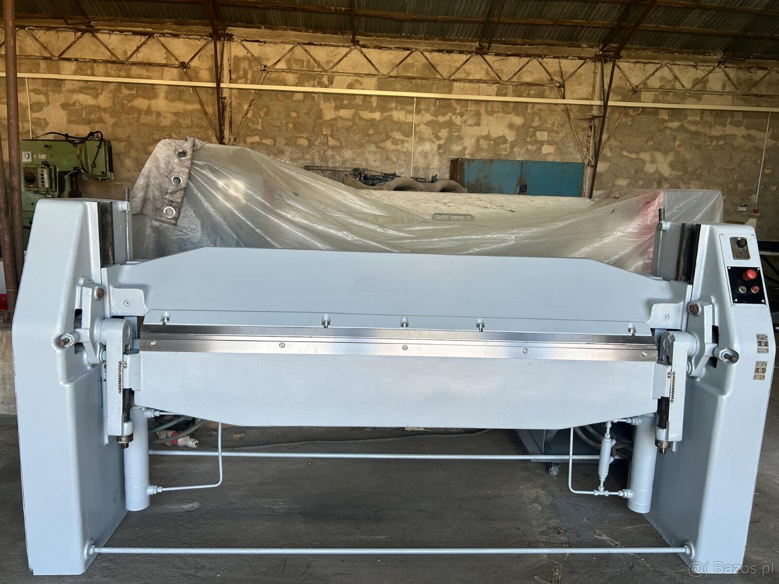 Zaginarka hydrauliczna XONM 2000/2A/4