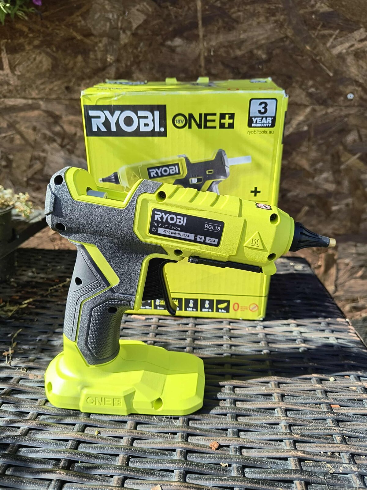 Pistolet do klejenia RYOBI ONE+, 18V, BEZ BATERII