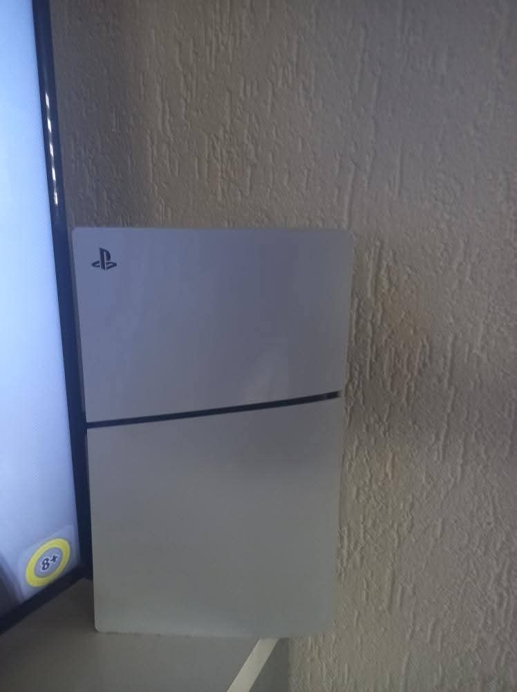 Konsola PS 5 z napędem, 3gry+2pady