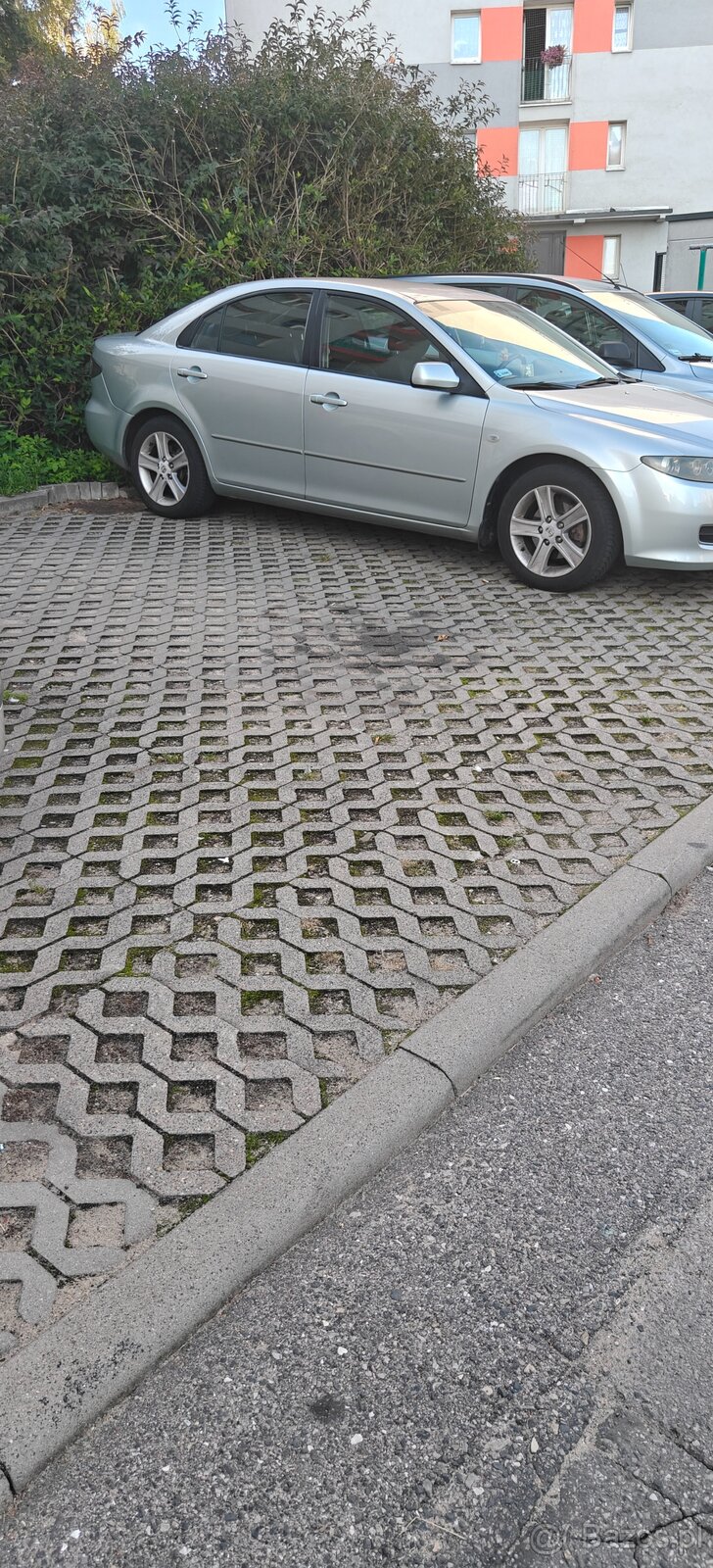 Sprzedam samochód