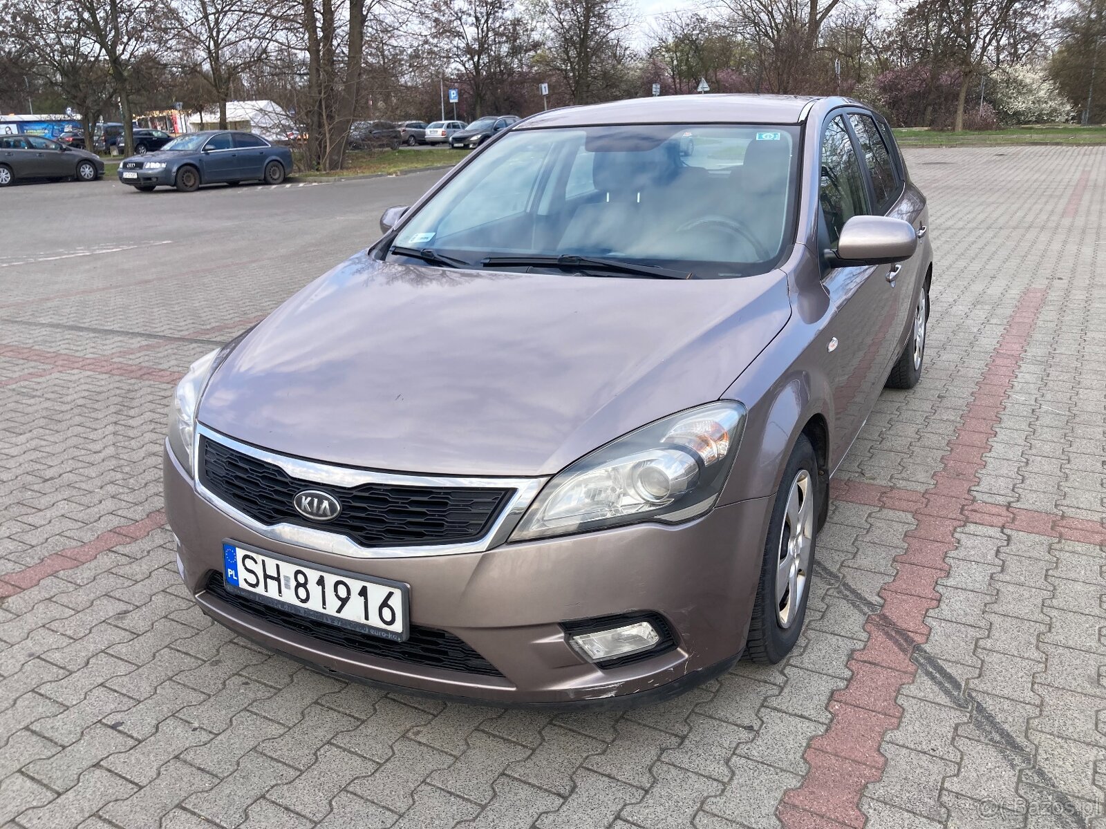 Ceed 1.4 Benzyna