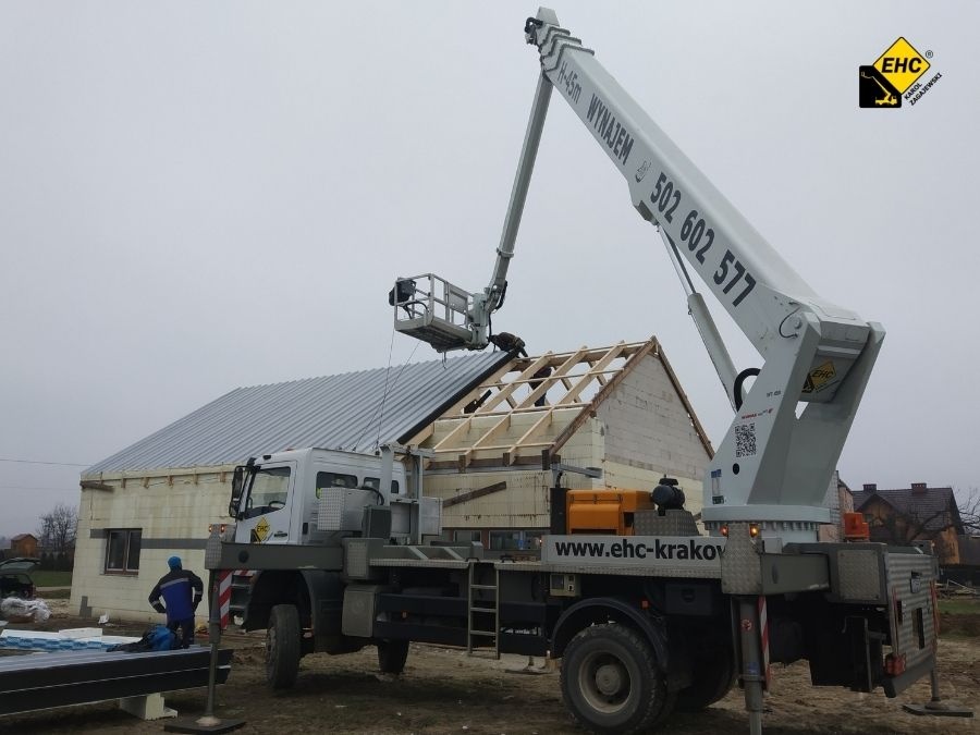 Wynajem żurawi samojezdnych do 50 ton i podnośników do 70 m