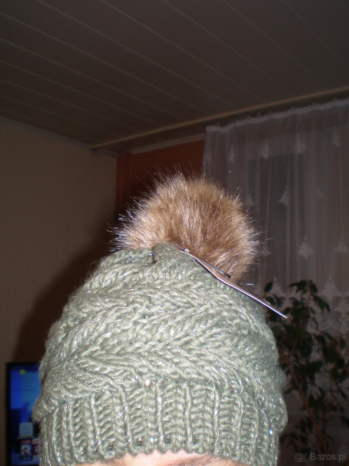 Sprzedam czapkę damską nową, cena 40 zł.