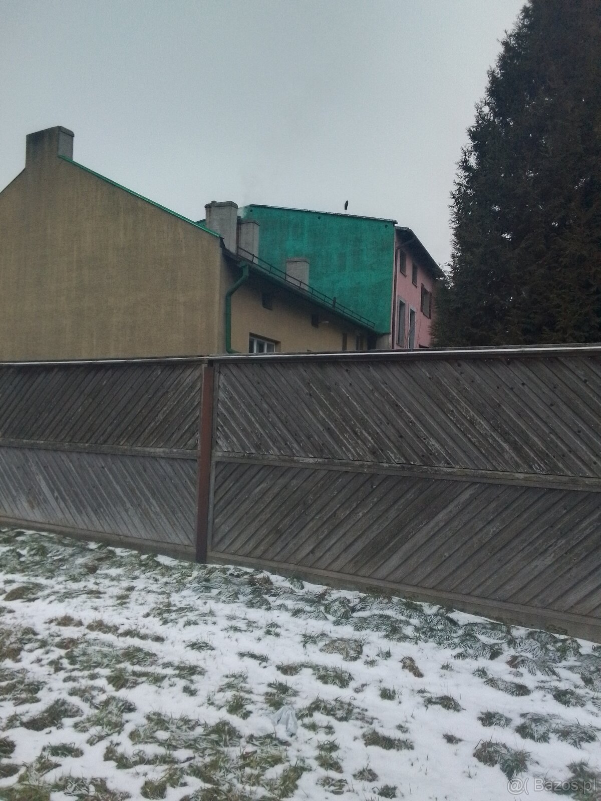 Duży dom mogą być 3 niezależne mieszkania