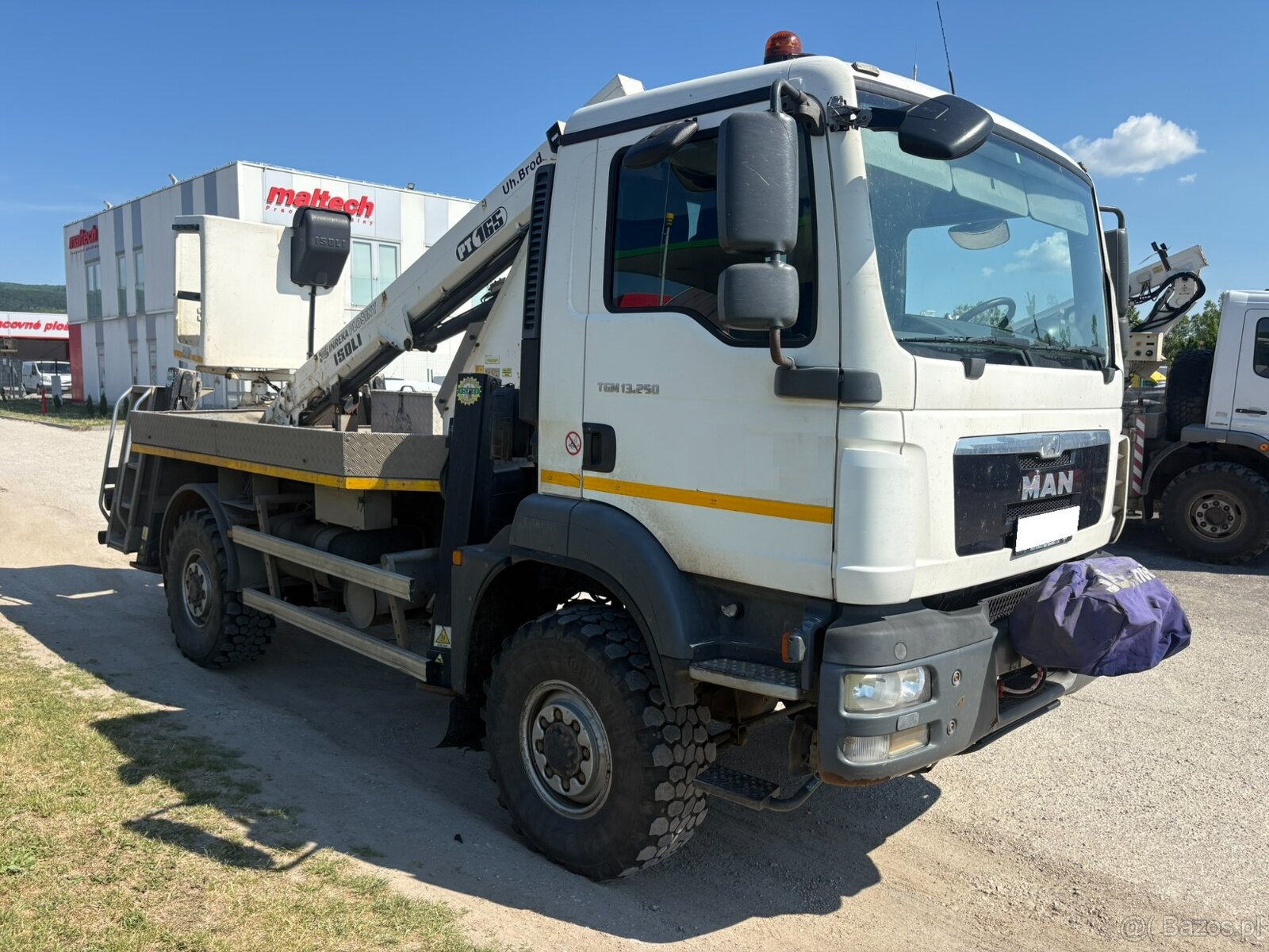 MAN TGM 13.250 podnośnik widłowy ISOLI PT165