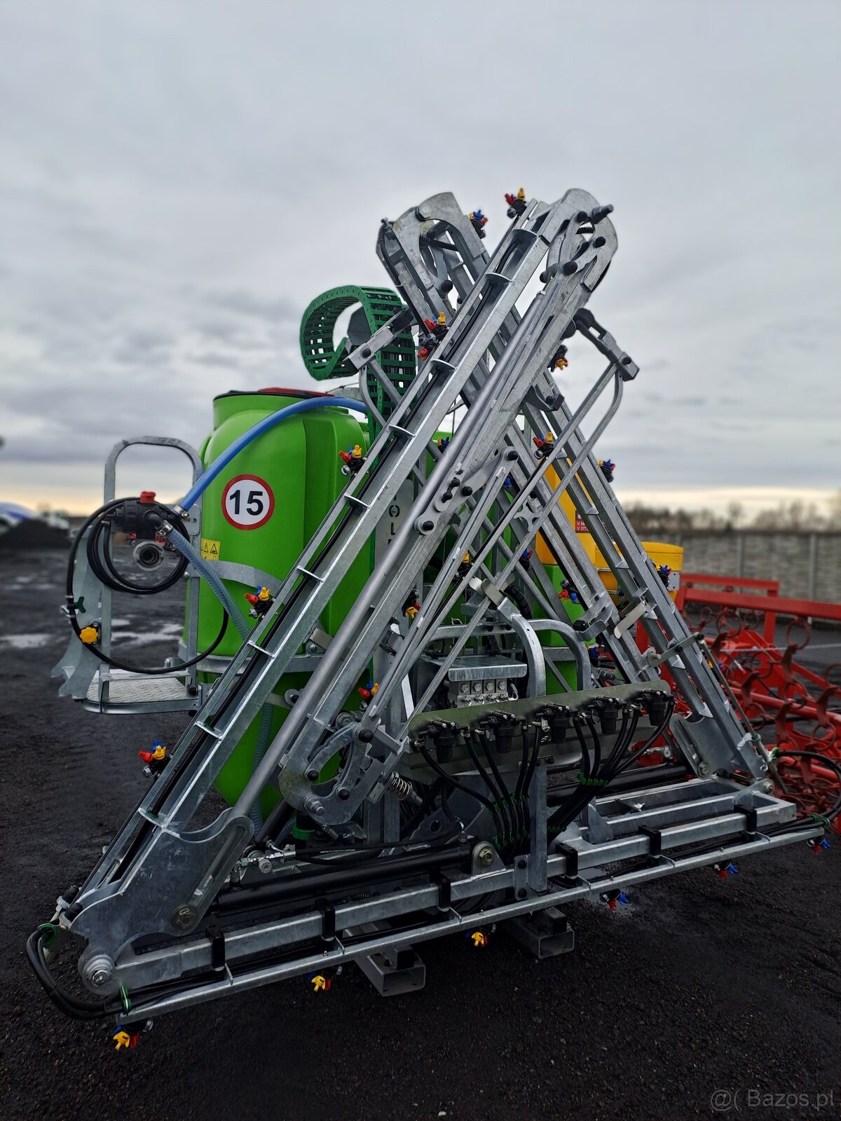 Opryskiwacz zaczepiany