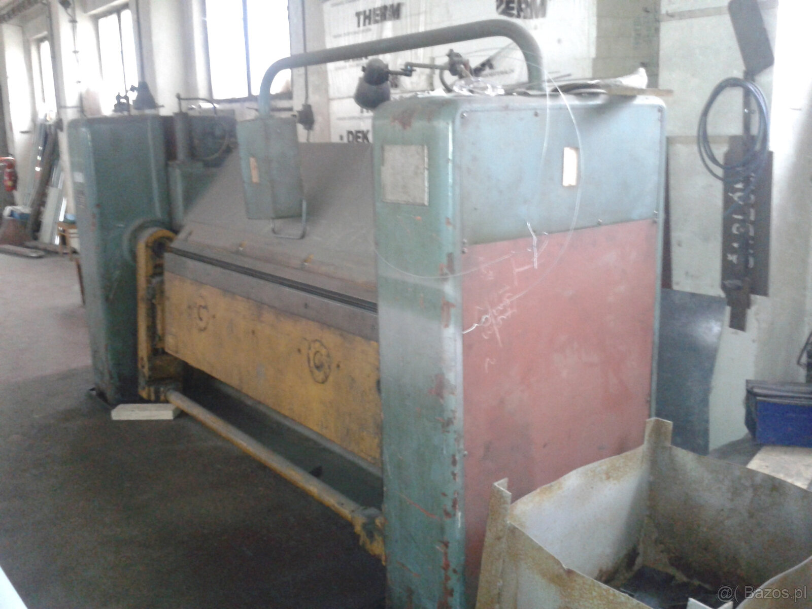 zaginarka elektromechaniczną do blachy typu XOCA 2000-5