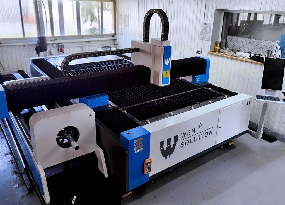 Fiber Laser Wycinarka Laserowa CNC do rur arkuszy 3015GM 3kW