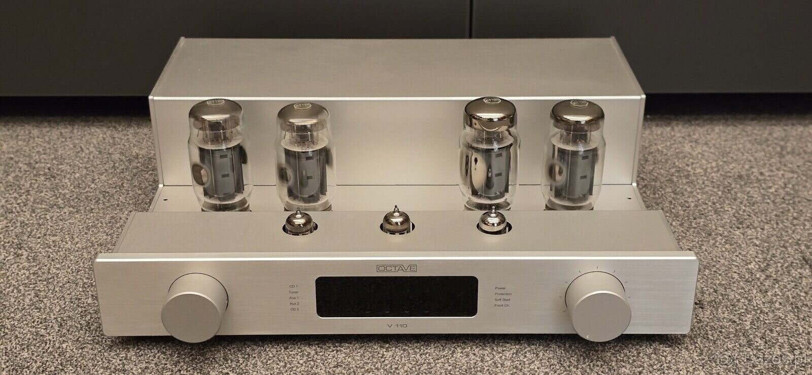 Octave V110 SE - (Price: 2100 EUR)