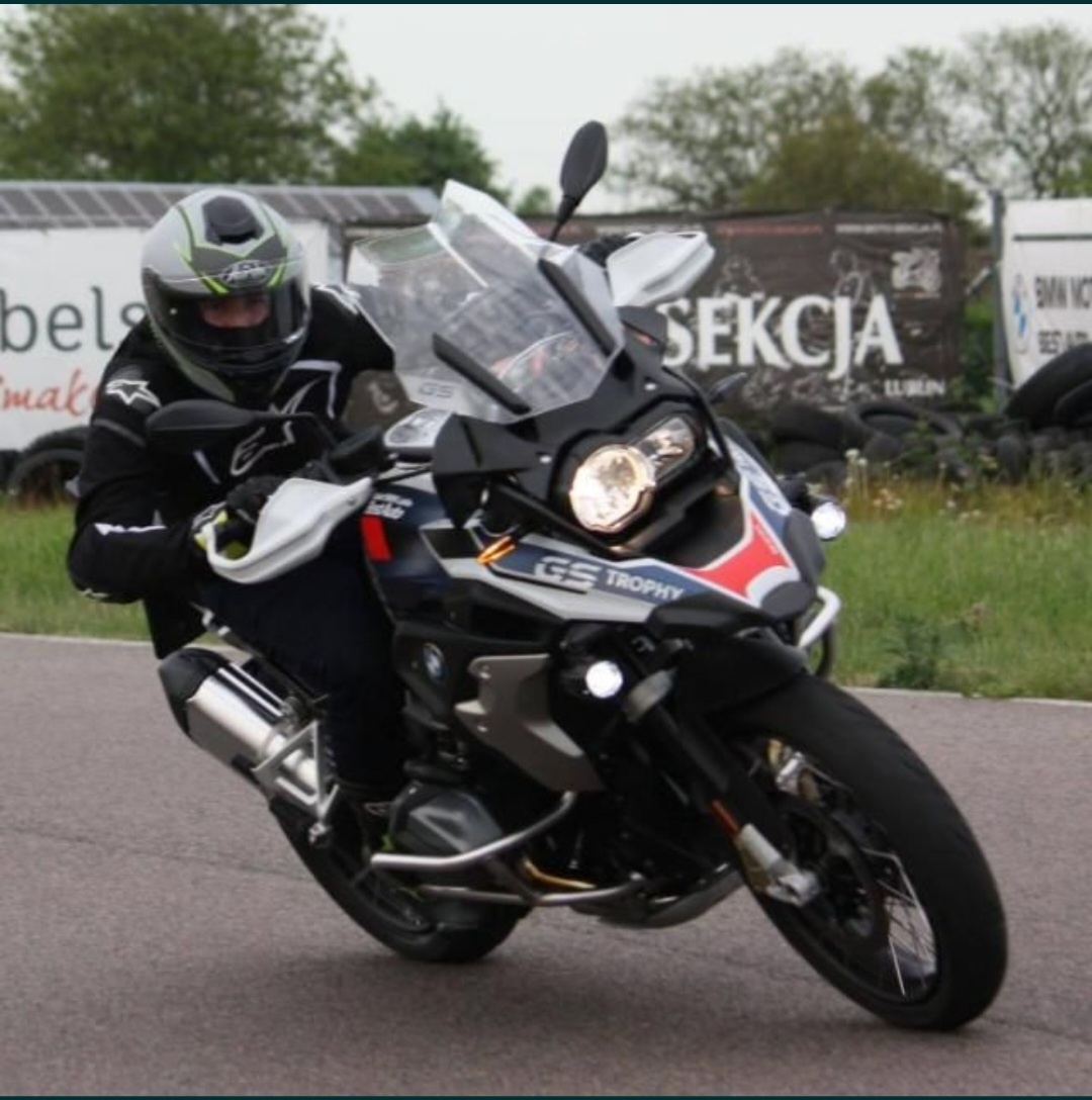 Garaż na motocykl, zimowanie, przechowanie motocykla