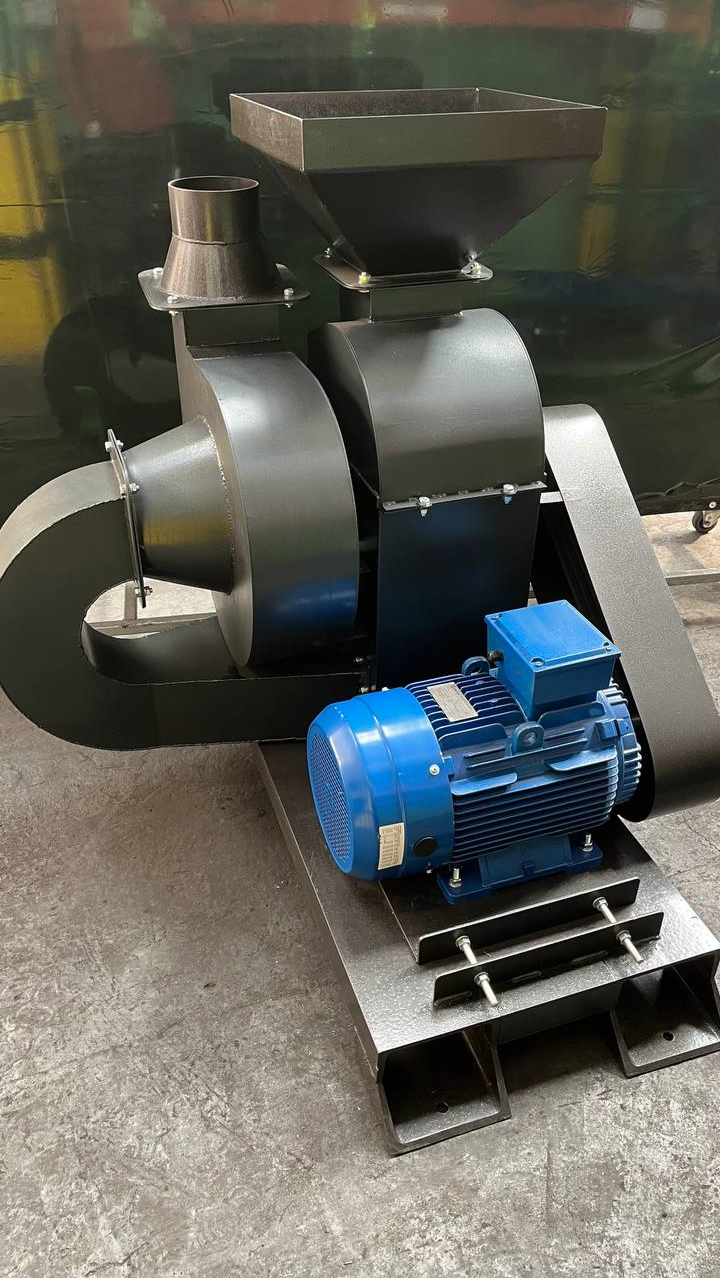 OKAZJA Młyn bijakowy Żubr-500 | 22 kW | do 500 kg/h