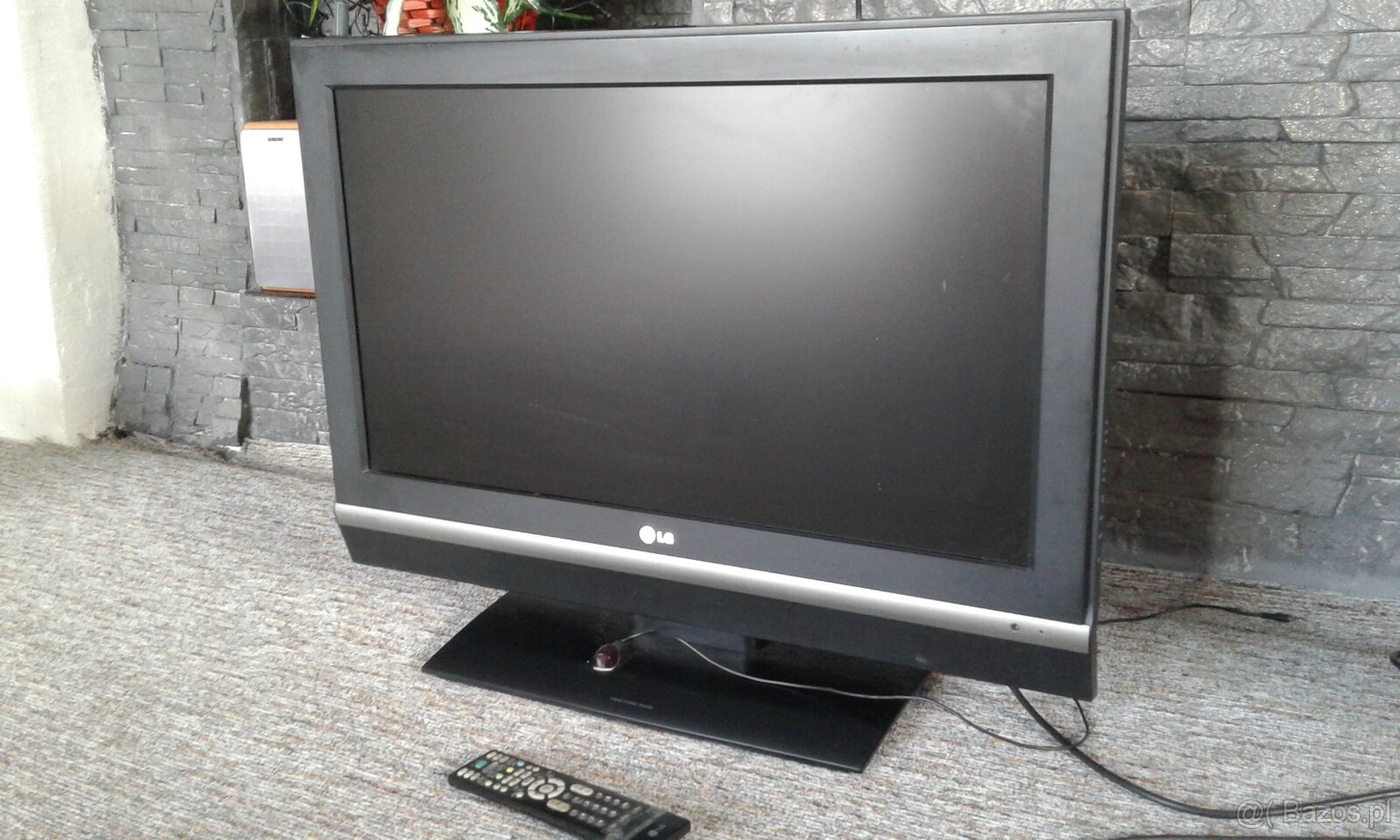 dwa telewizory do serwisu LCD 42cale