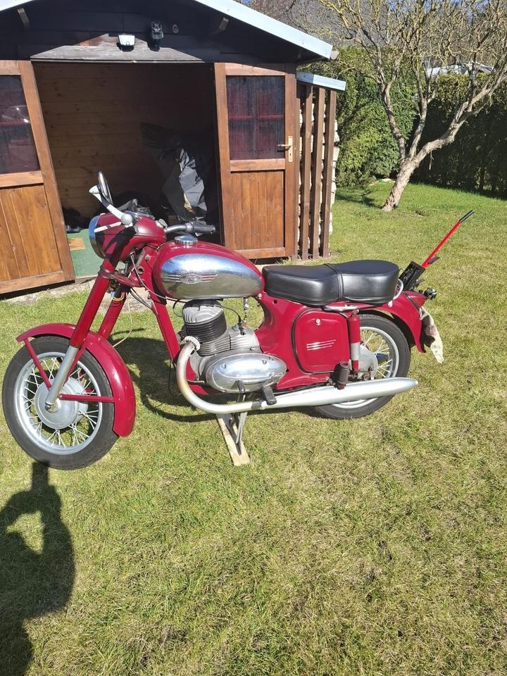 JAWA 250 cc rok / pierwsza rejestracja grudzień 1961