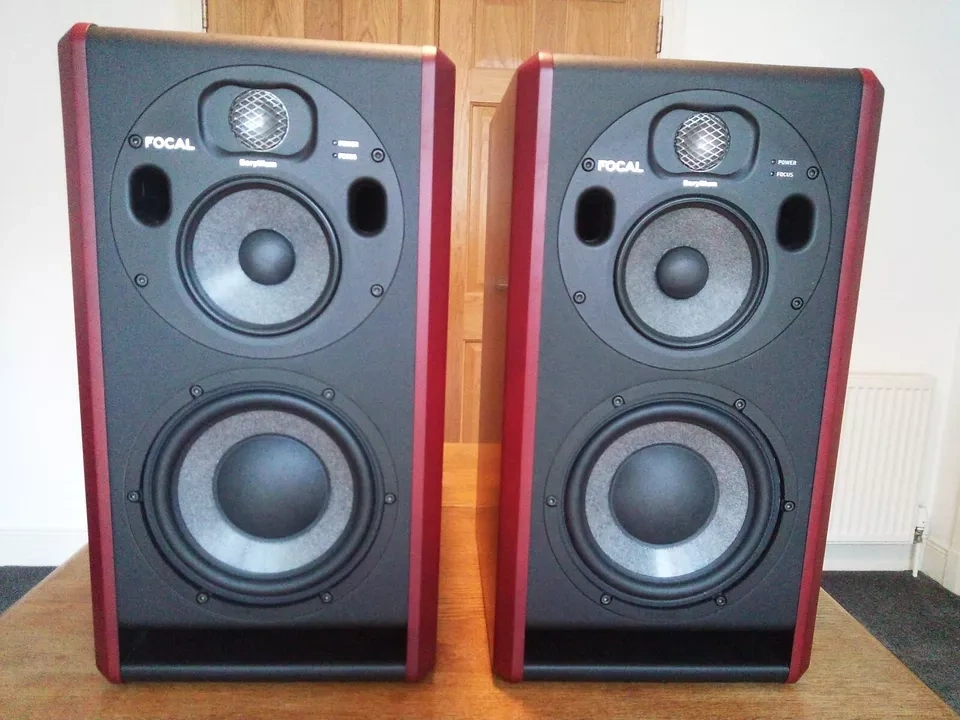 Focal Trio6 ST6 ( Price : 1800 EUR )