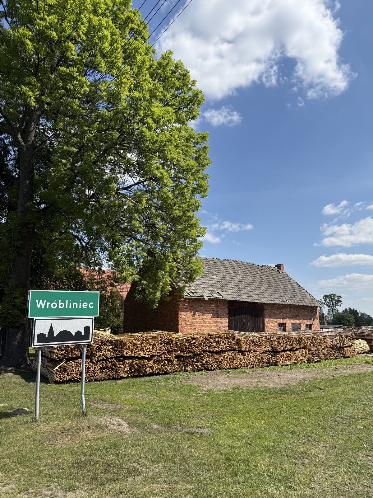 Dom we Wróblińcu- Dom na wsi z najemcą