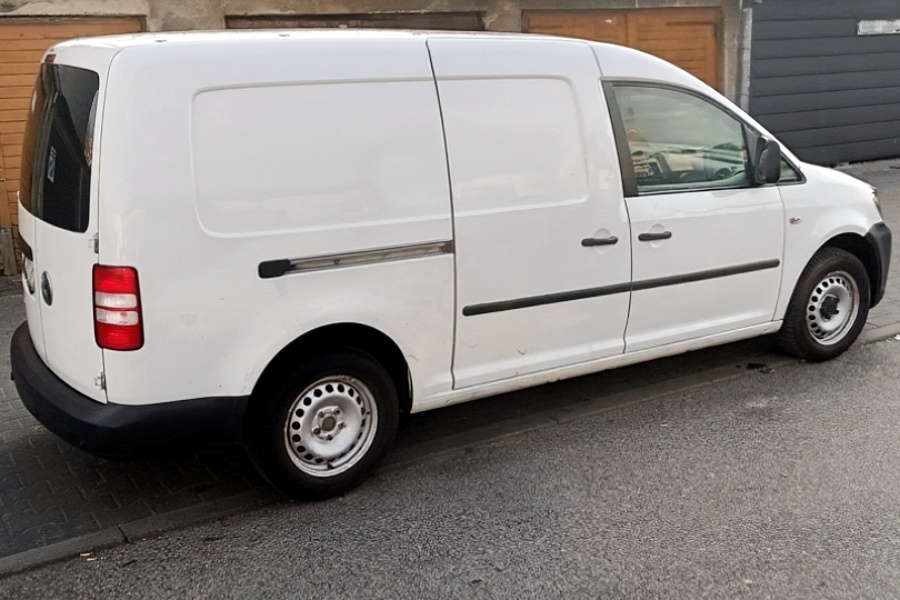 🚗 VW Caddy Maxi 1.6 TDI (2012) – Niezawodny XL do pracy