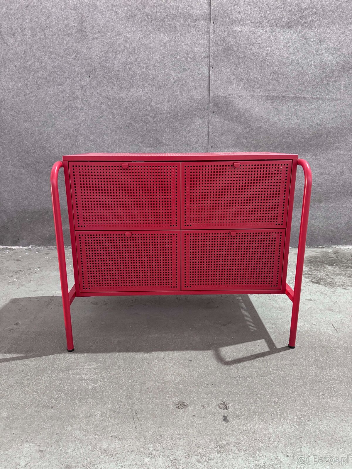 Syndyk sprzeda używane meble Ikea