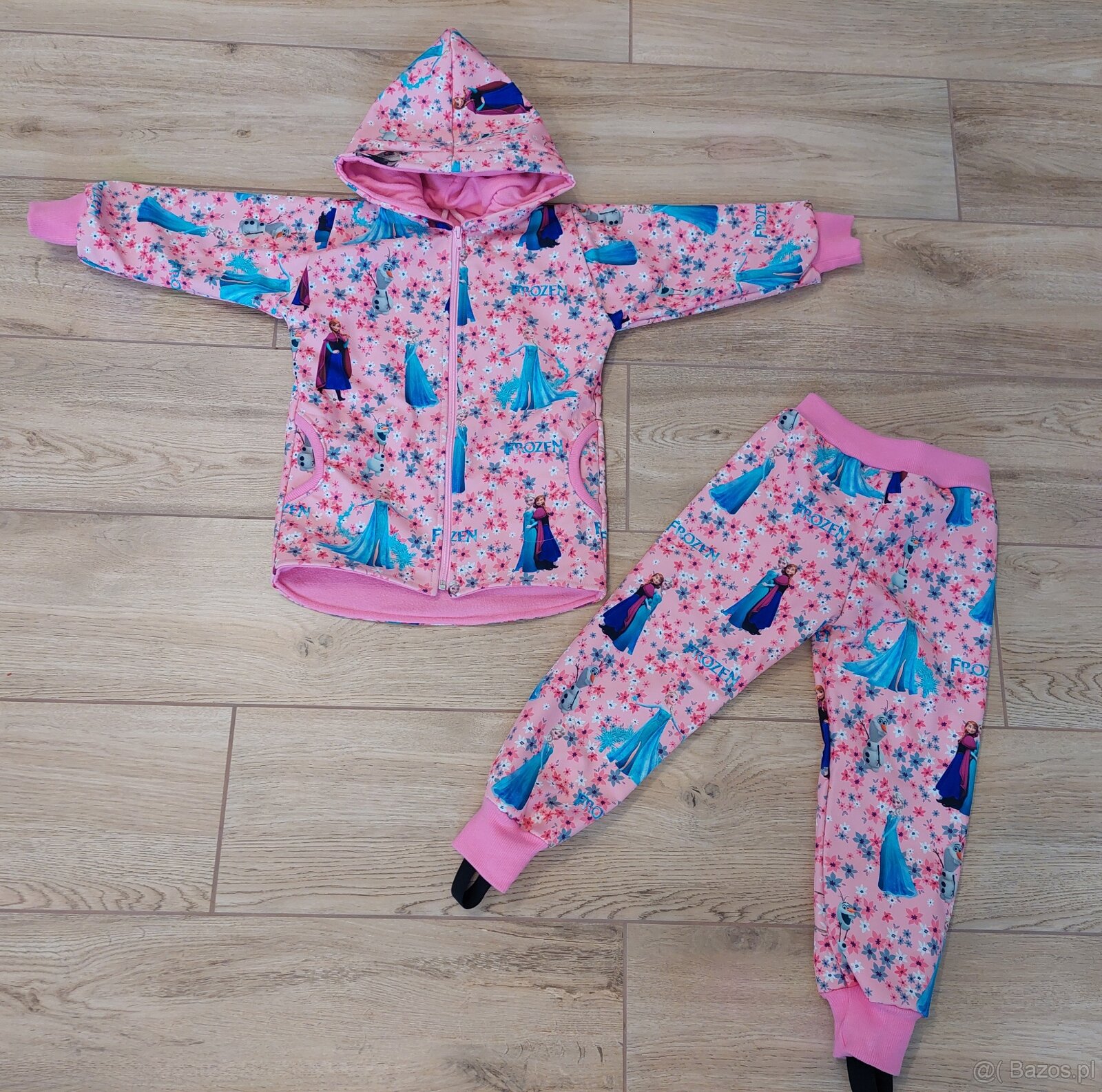 Komplet softshell ocieplany Frozen rozm 110 nowy