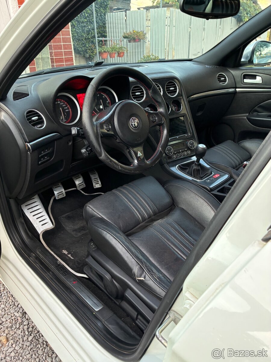 Alfa Romeo 159 1.9 JTDm Ti športová edícia - 10