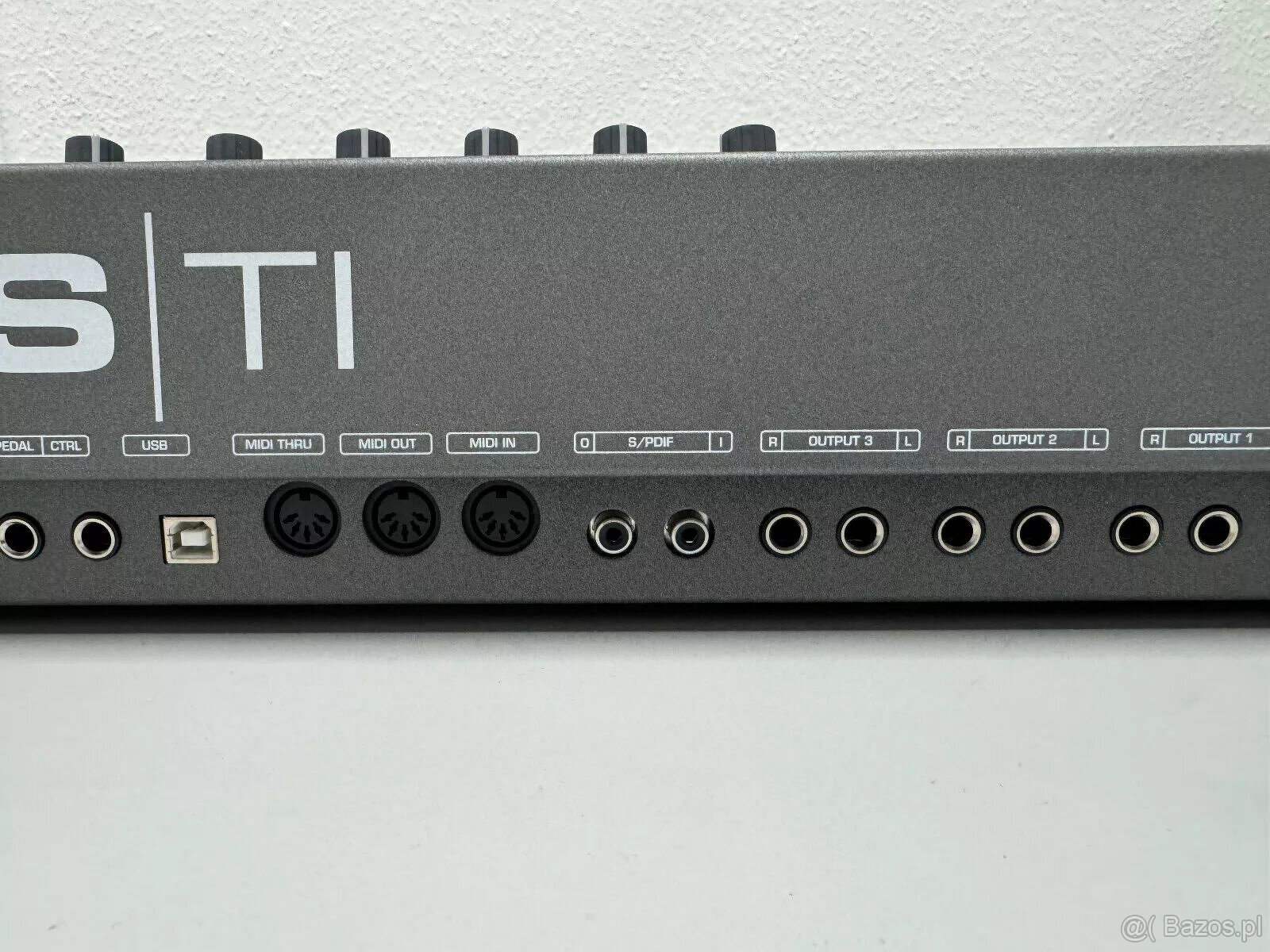 Klawiatura ACCESS Virus TI2 Dark Star w limitowanej edycji - 10