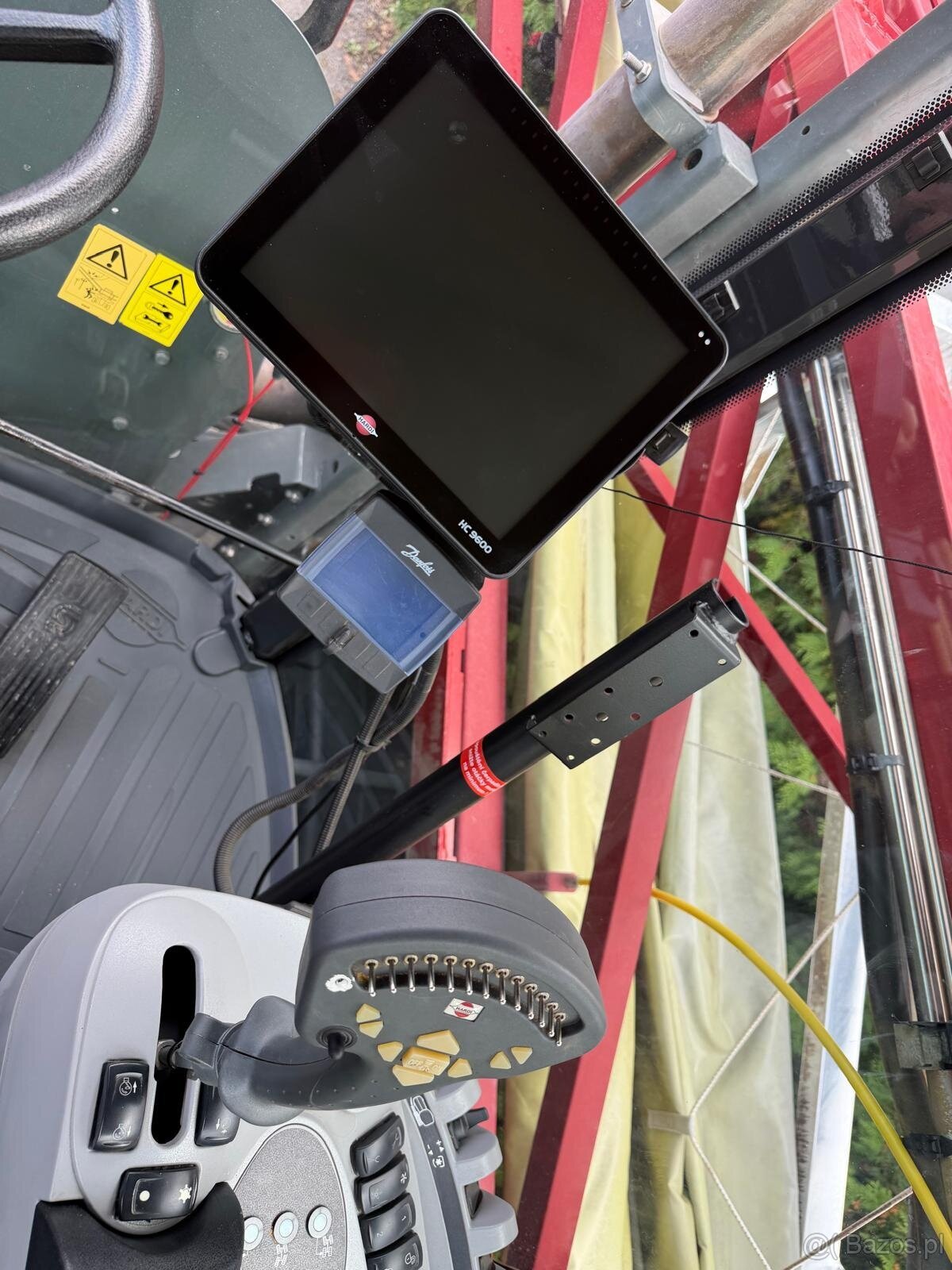 Opryskiwacz Samojezdny Hardi Evo 4100 ramiona 36 m z rękawem - 10