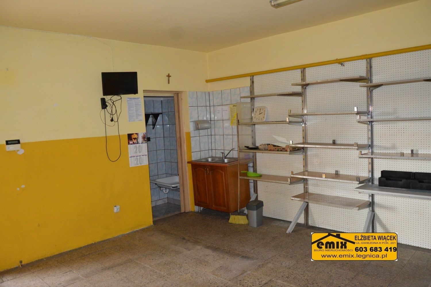 Lokal z możliwością przekształcenia na dom, działka 2880m2 - 10