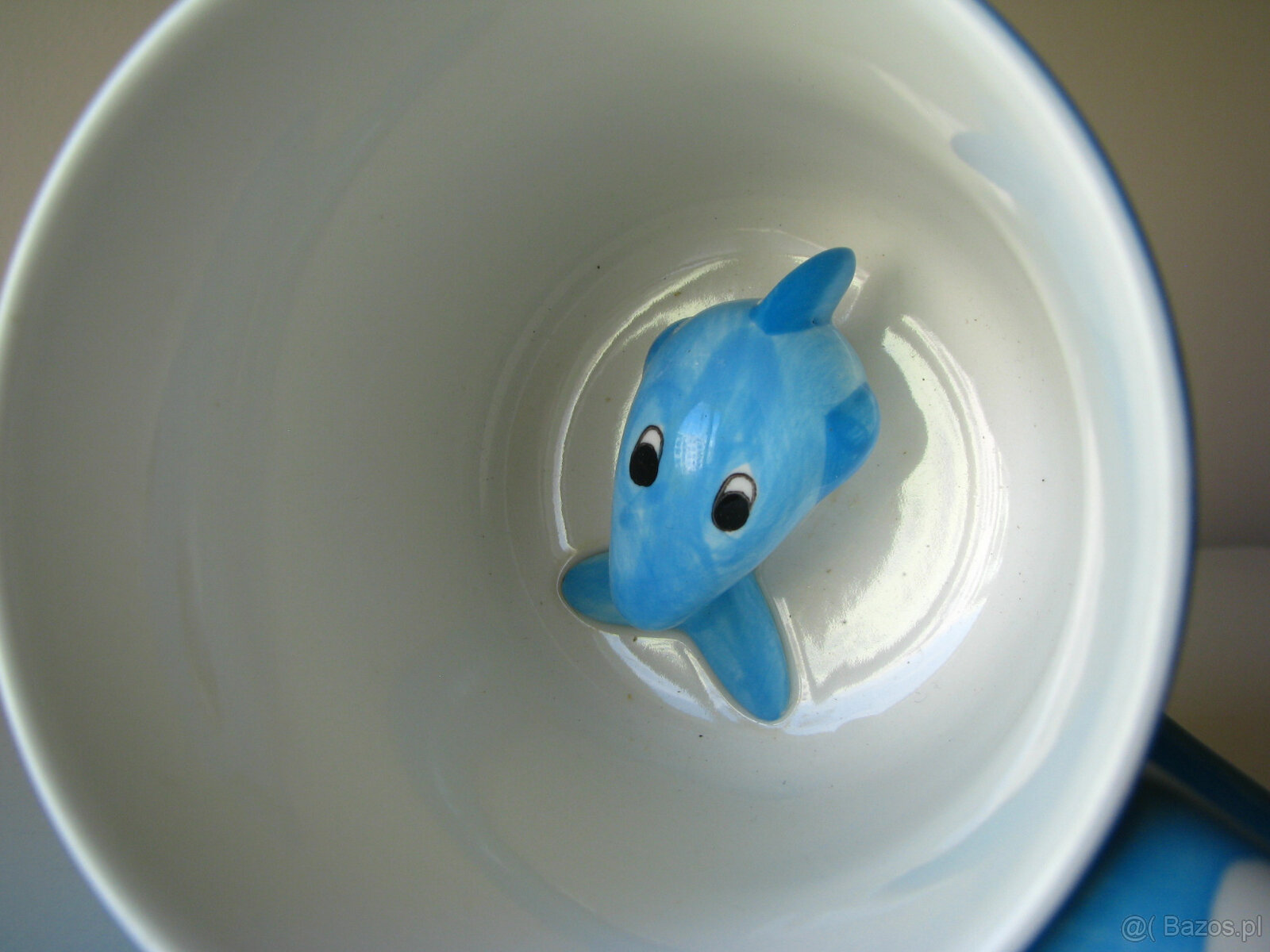 Urocze kubki w kropki z figurką delfina i pieska w środku 3D - 10