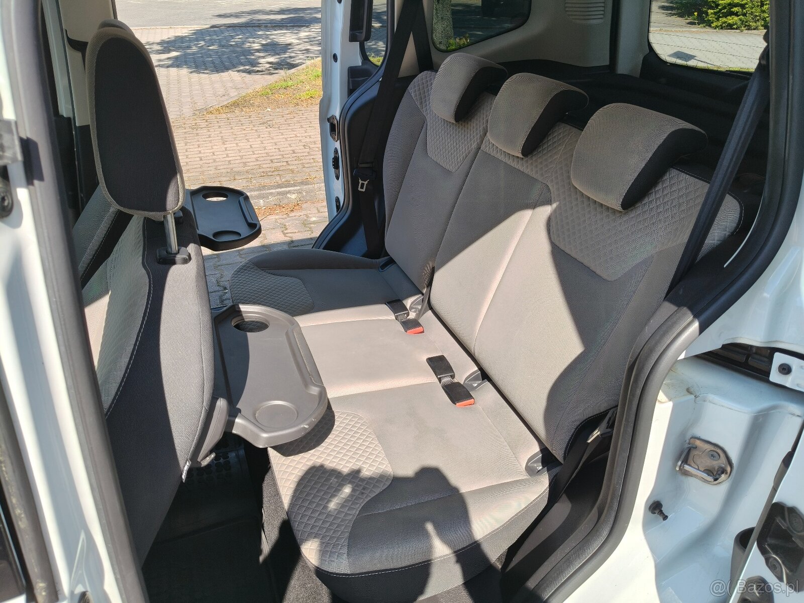 TOURNEO COURIER/ 1.0 Benzyna / 5 osobowy / BEZWYPADEK - 10