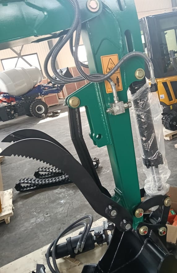 KOPARKA GĄSIENNICOWA 3,5T - 10