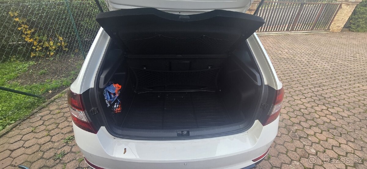 Škoda Rapid 1.4tsi DSG 92kw rok-2016 - 10