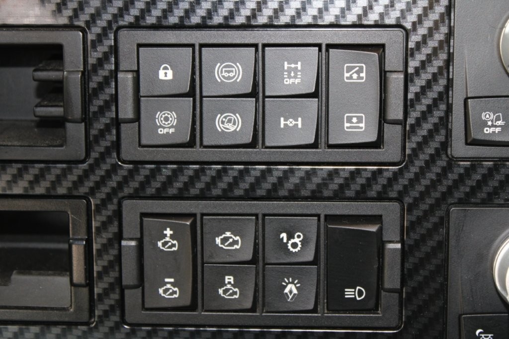 RENAULT T 440, NEZÁVISLÁ KLIMATIZACE - 10