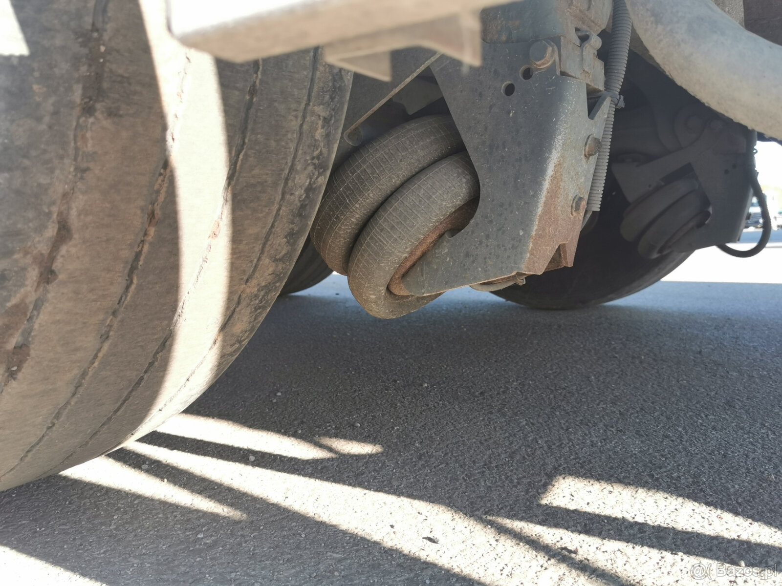 Sprzedam naczepę wywrotkę BODEX KIS3WA o pojemności 55 m3 - 10