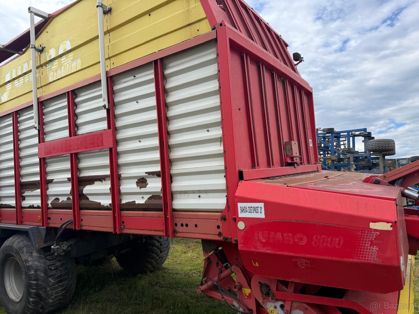 Przyczepa samozbierająca Pottinger Jumbo 8000 sprowadzona ce - 10
