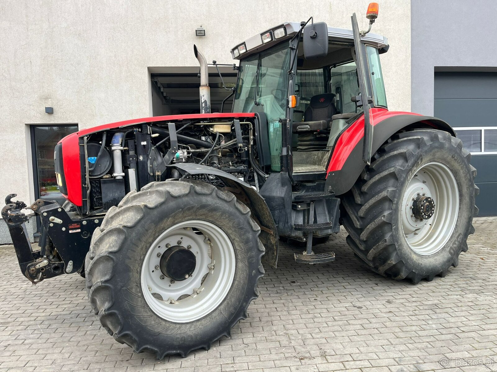 Massey Ferguson Model: 8250-4 - 10