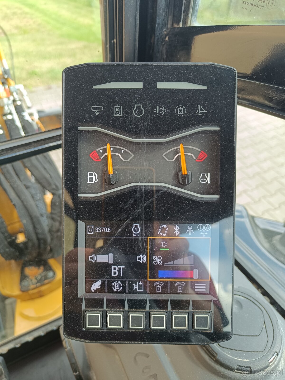Minikoparka CAT 303.5 CR 07A - rok 2022 - klimatyzacja - 10
