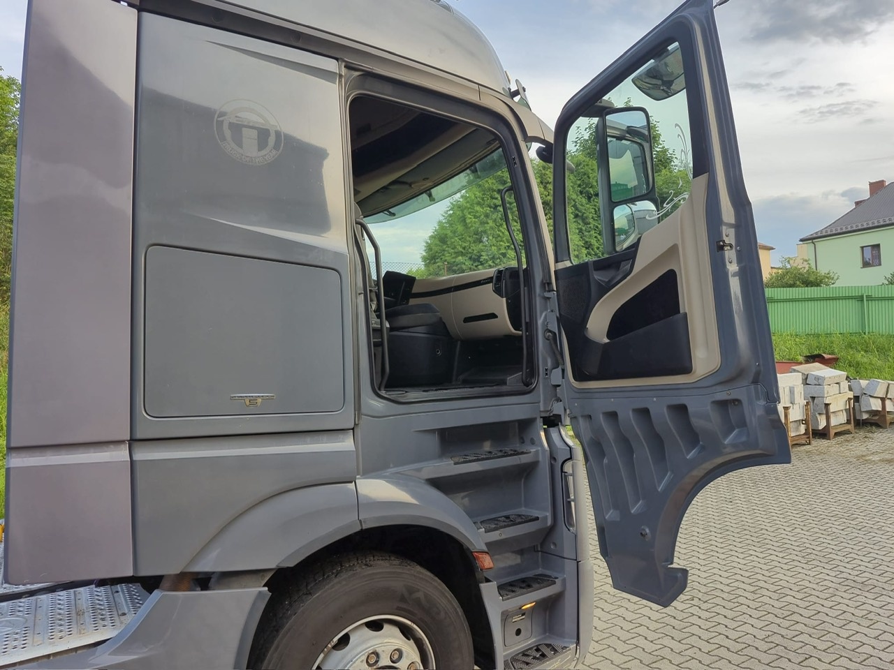 Mercedes Actros 1845 - 10