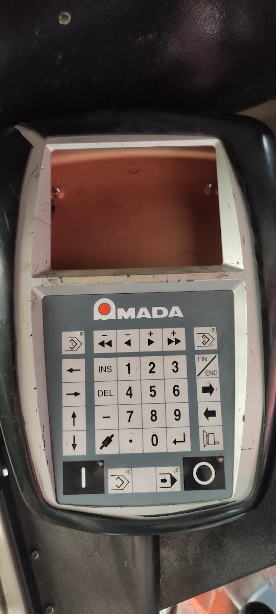 AMADA HFT 80-25 - Prasa krawędziowa CNC - 10