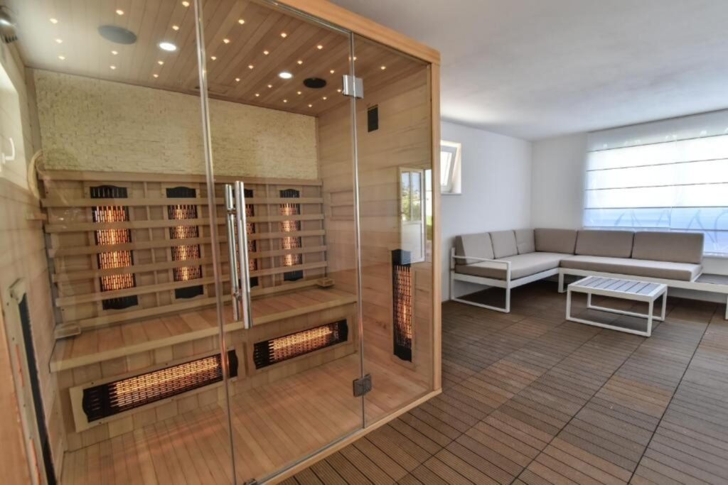 Chorwacja-Piękny dom z dużym ogrodem, basenem, sauną - 10