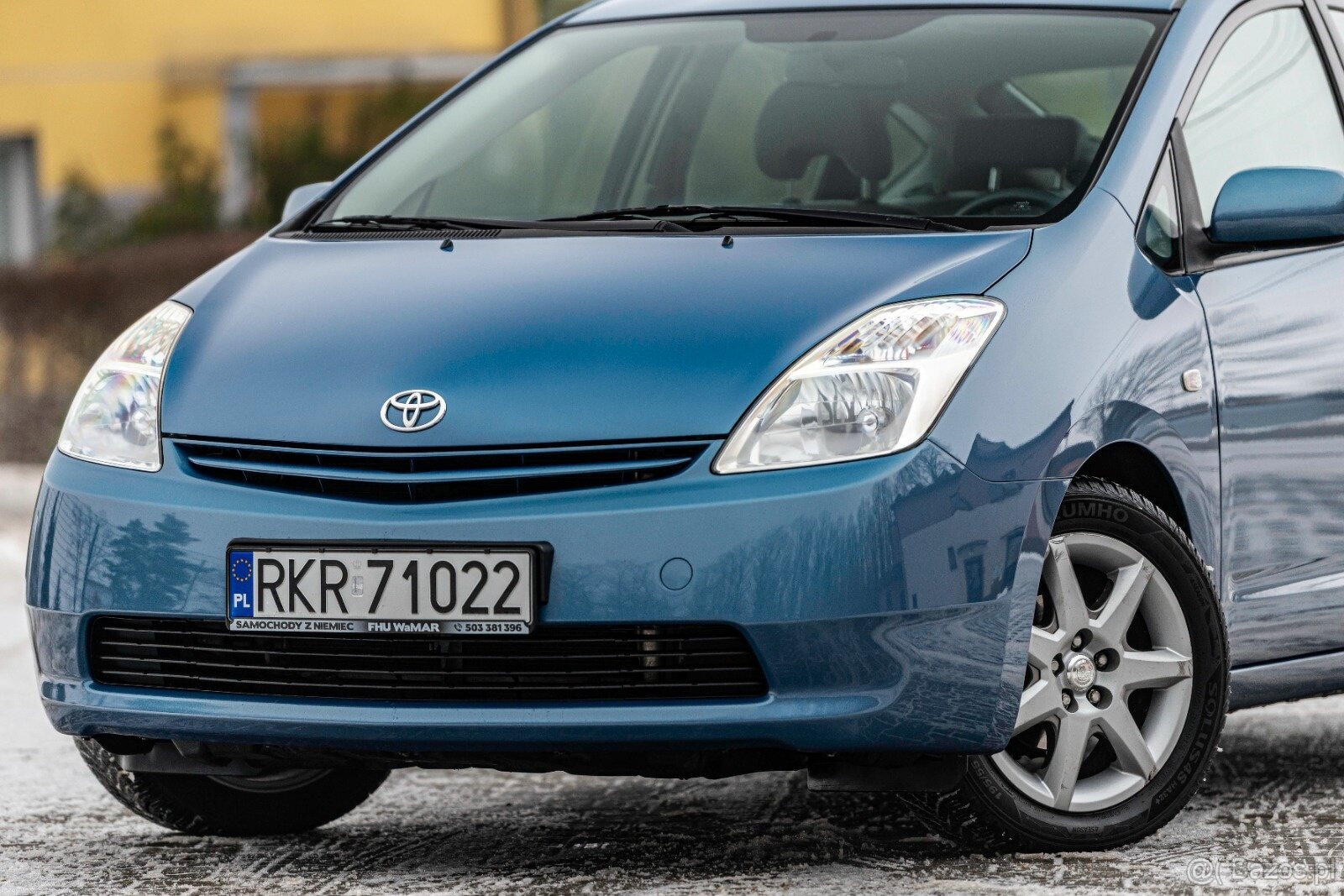 TOYOTA PRIUS - 10